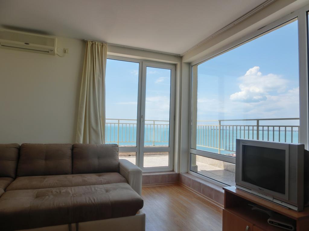 Panoramic Sea View Apartment Crown, Pools And Beach, Sveti Vlas Exterior foto