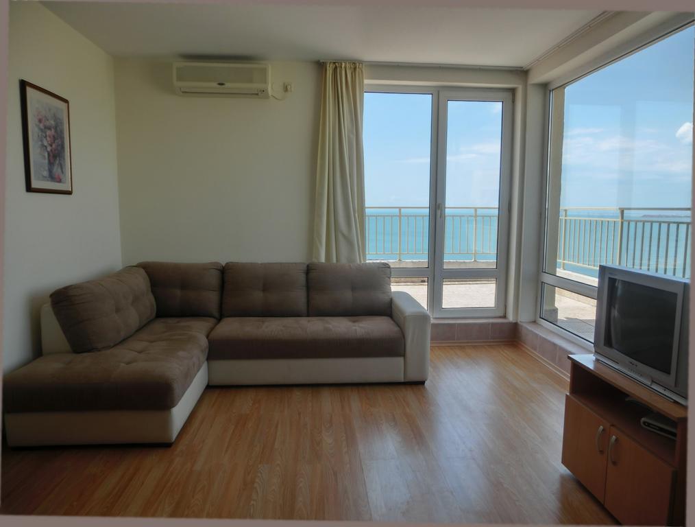 Panoramic Sea View Apartment Crown, Pools And Beach, Sveti Vlas Exterior foto